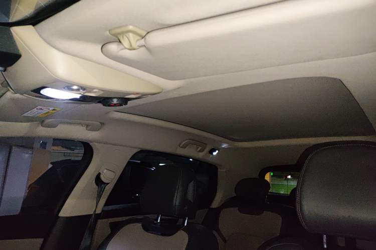 Used DS 6 2016 1.6T Luxury Edition THP160 Headliner