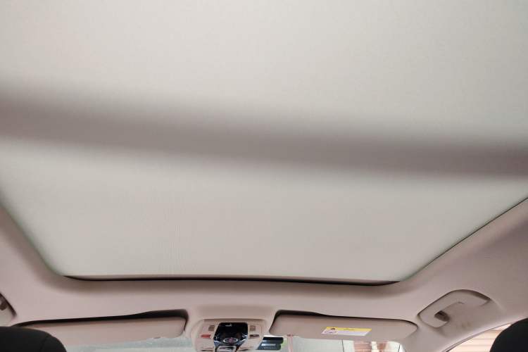 Used DS 6 2016 1.6T Luxury Edition THP160 Headliner