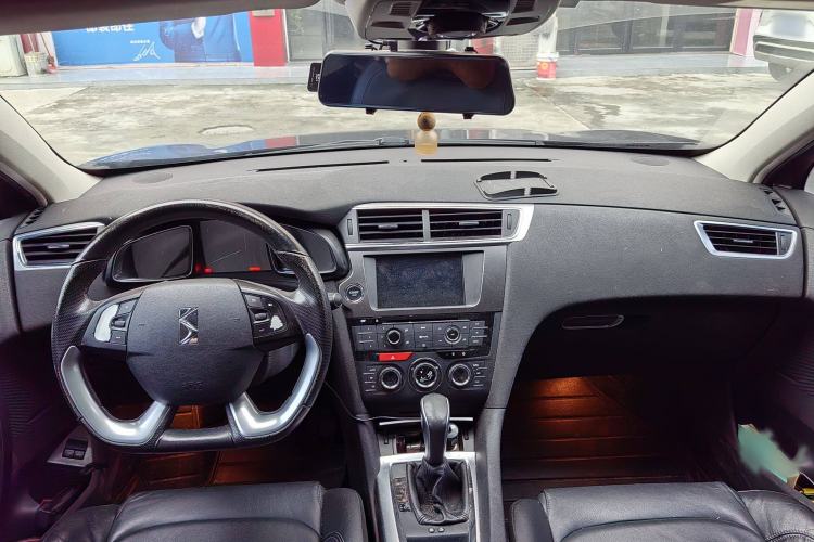Used DS 6 2016 1.6T Luxury Edition THP160 Interior 2