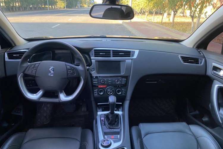 Used DS 6 2016 1.6T Luxury Edition THP160 Interior 2