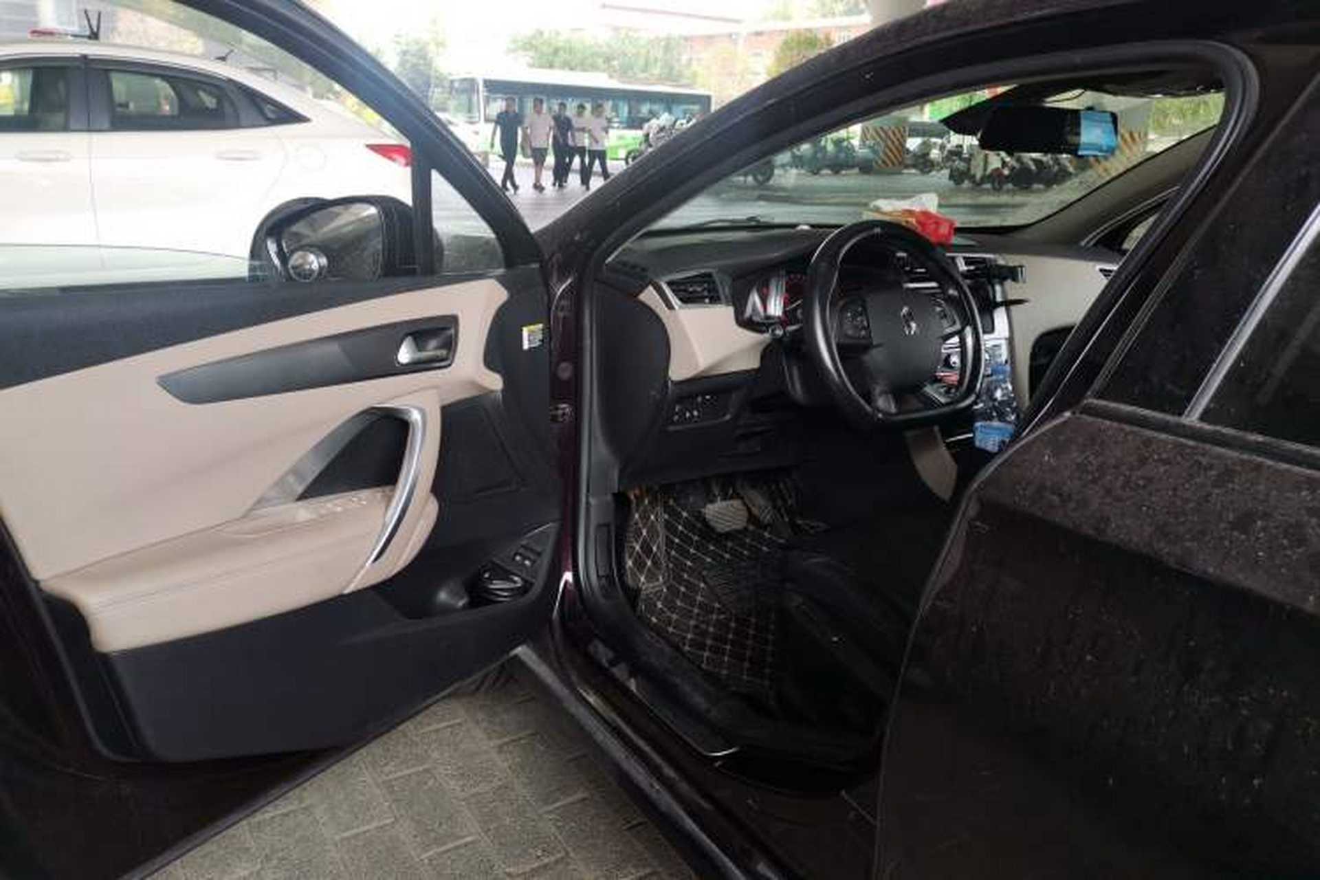 Used DS 6 2016 1.6T Luxury Edition THP160 Interior 3