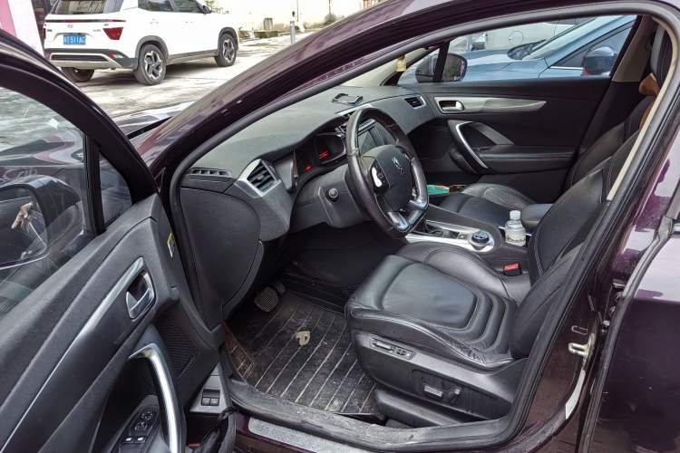 Used DS 6 2016 1.6T Luxury Edition THP160 Interior 3