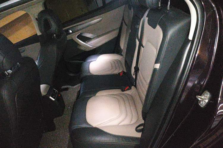 Used DS 6 2016 1.6T Luxury Edition THP160 Interior 4