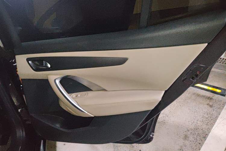 Used DS 6 2016 1.6T Luxury Edition THP160 Interior 6