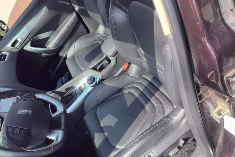 Used DS 6 2016 1.6T Luxury Edition THP160 Left Front Seat