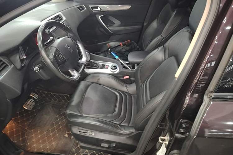 Used DS 6 2016 1.8T Luxury Edition THP200 Left Front Seat