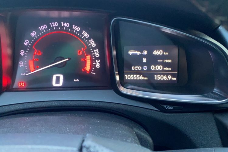 Used DS 6 2016 1.6T Luxury Edition THP160 Odometer Close Up