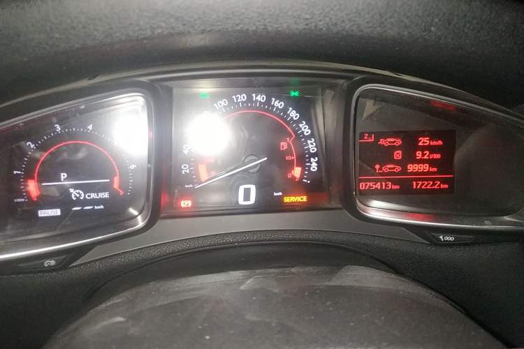 Used DS 6 2016 1.6T Luxury Edition THP160 Odometer Close Up