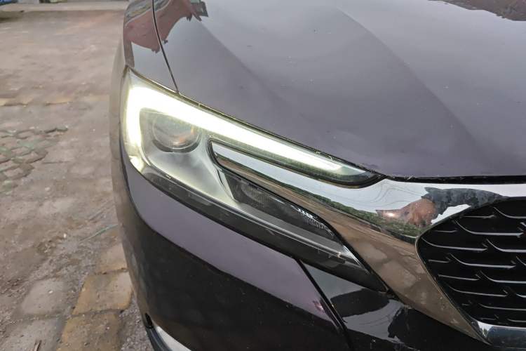 Used DS 6 2016 1.6T Luxury Edition THP160 Right Front Headlight
