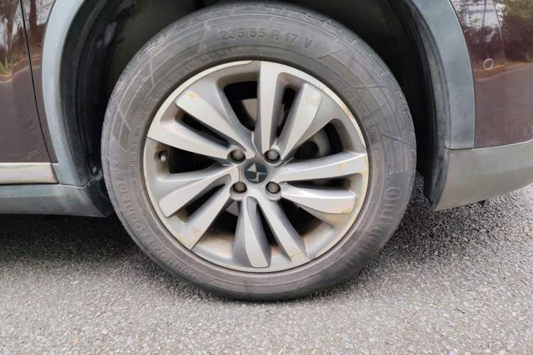 Used DS 6 2016 1.6T Luxury Edition THP160 Right Front Wheel Hub