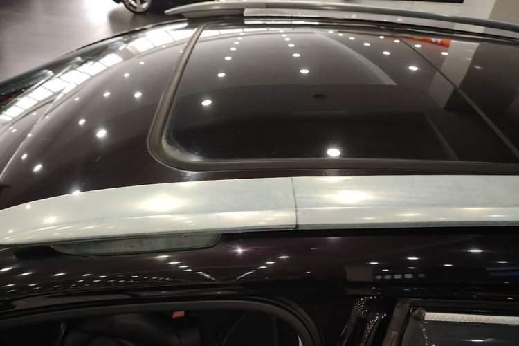 Used DS 6 2016 1.8T Luxury Edition THP200 Roof