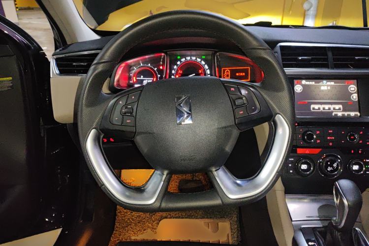 Used DS 6 2016 1.6T Luxury Edition THP160 Steering Wheel