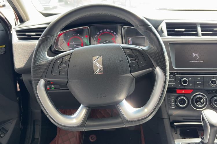 Used DS 6 2016 1.6T Luxury Edition THP160 Steering Wheel