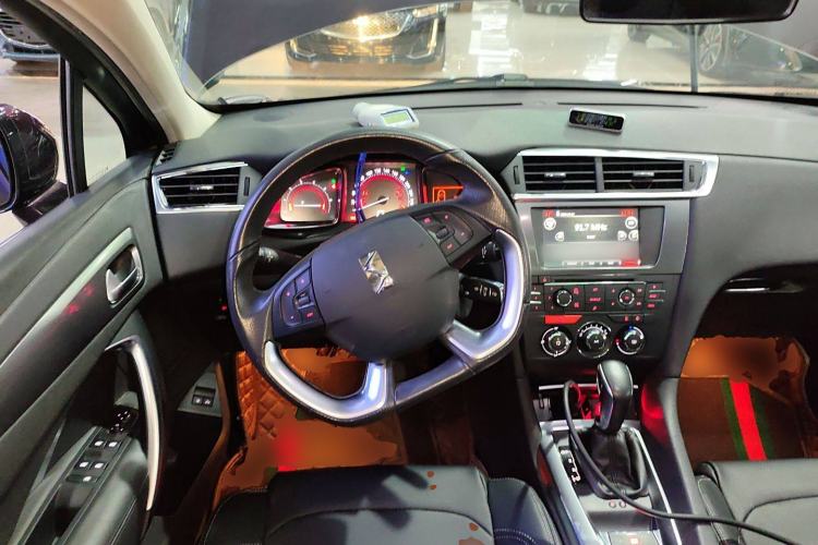 Used DS 6 2016 1.6T Elegant Edition THP160 Steering Wheel