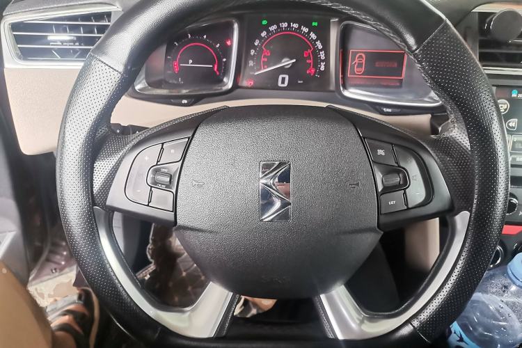Used DS 6 2016 1.6T Luxury Edition THP160 Steering Wheel