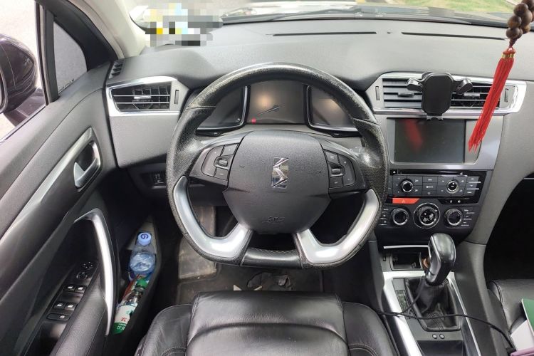 Used DS 6 2016 1.6T Luxury Edition THP160 Steering Wheel