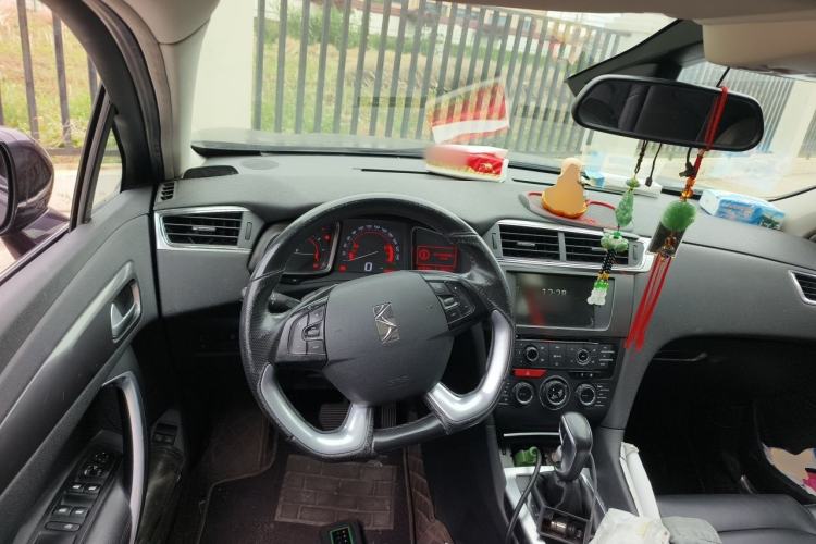Used DS 6 2016 1.6T Luxury Edition THP160 Steering Wheel