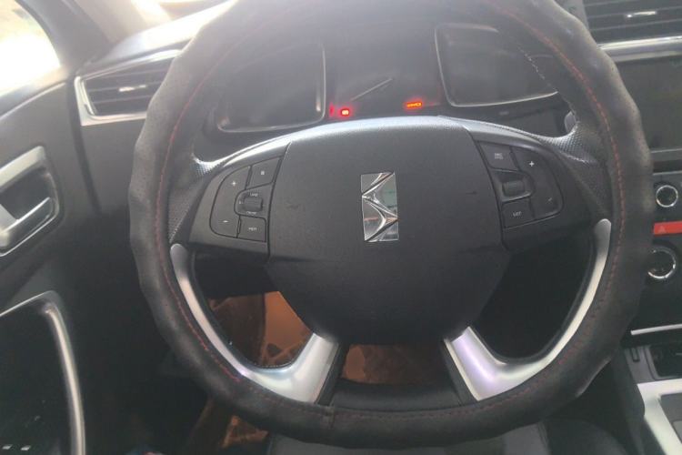Used DS 6 2016 1.6T Luxury Edition THP160 Steering Wheel