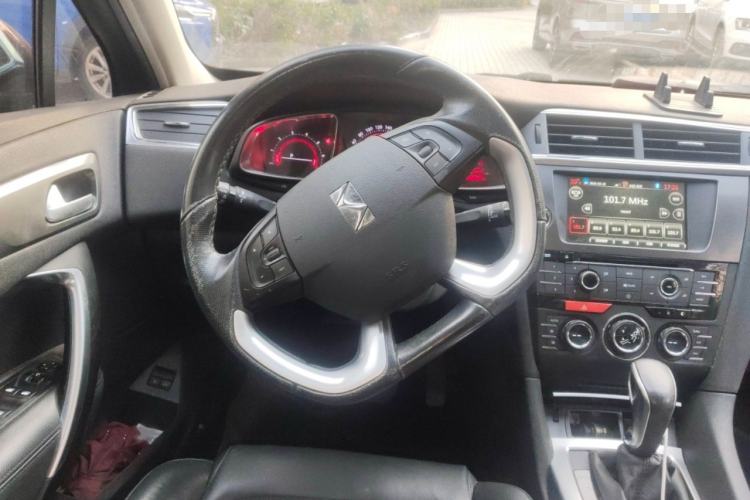 Used DS 6 2016 1.6T Luxury Edition THP160 Steering Wheel