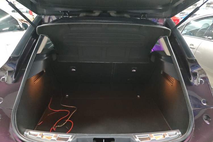 Used DS 6 2016 1.6T Luxury Edition THP160 Trunk