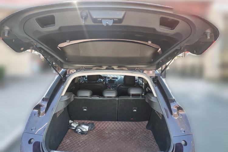 Used DS 6 2016 1.6T Luxury Edition THP160 Trunk