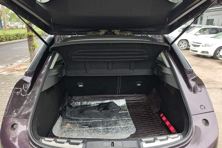 Used DS 6 2016 1.6T Elegant Edition THP160 Trunk