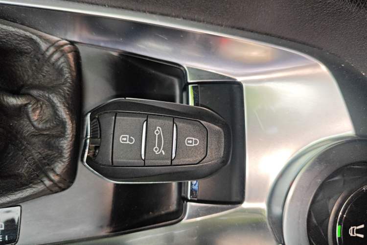 Used DS 6 2016 1.6T Luxury Edition THP160 Vehicle Key