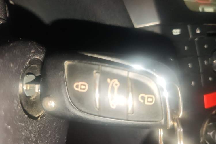 Used DS 6 2016 1.6T Comfort Edition THP160 Vehicle Key