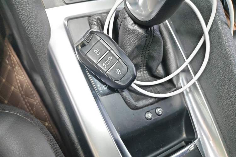 Used DS 6 2016 1.6T Luxury Edition THP160 Vehicle Key