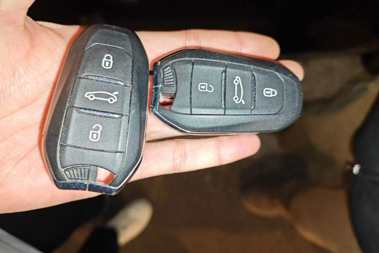 Used DS 6 2016 1.6T Luxury Edition THP160 Vehicle Key
