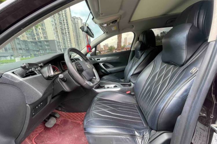 Used DS 6 2016 1.6T Elegant Edition THP160 Interior 2