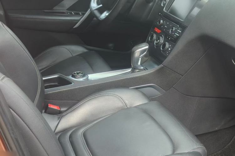 Used DS 6 2016 1.6T Luxury Edition THP160 Interior 2