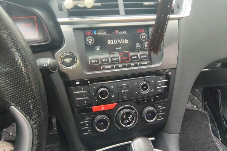 Used DS 6 2016 1.6T Luxury Edition THP160 Audio And AC Panel