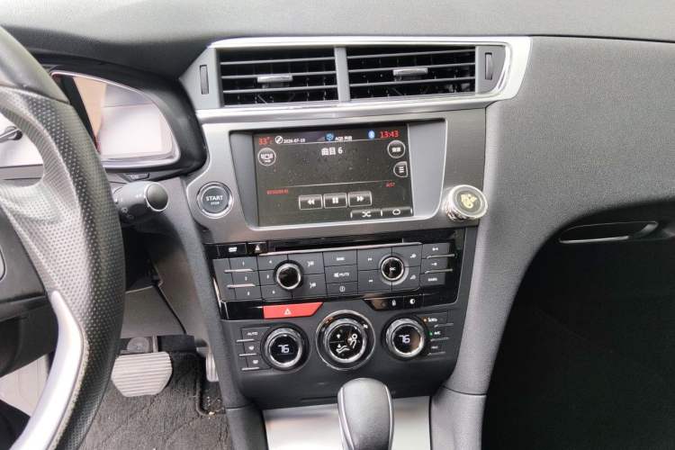 Used DS 6 2016 1.6T Luxury Edition THP160 Audio And AC Panel