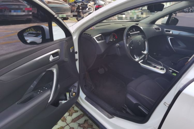 Used DS 6 2016 1.6T Elegant Edition THP160 Driver Seat