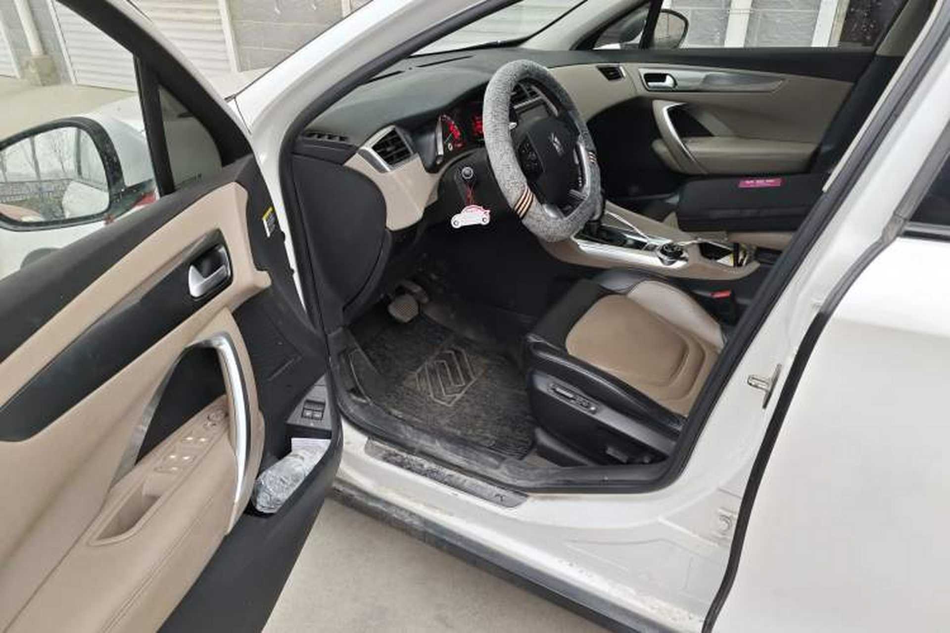 Used DS 6 2016 1.6T Luxury Edition THP160 Driver Seat