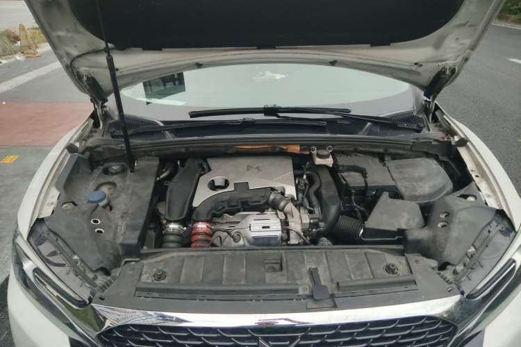 Used DS 6 2016 1.6T Luxury Edition THP160 Engine Bay