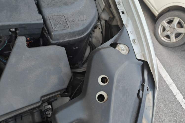 Used DS 6 2016 1.6T Luxury Edition THP160 Engine Bay Left