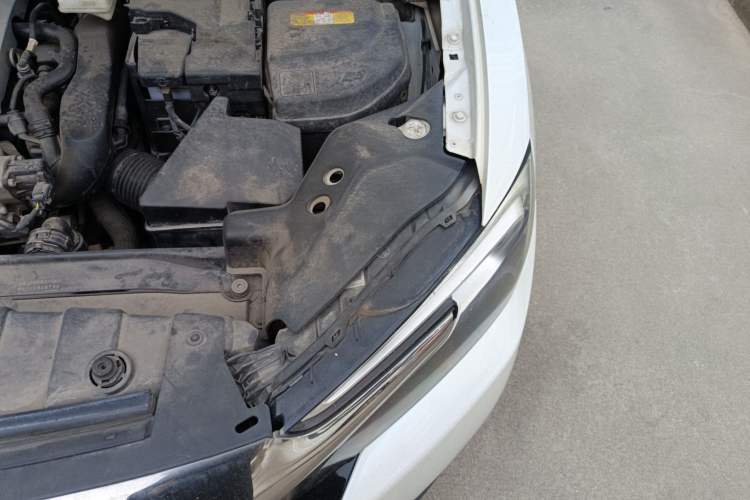 Used DS 6 2016 1.6T Luxury Edition THP160 Engine Bay Left
