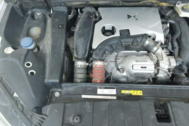 Used DS 6 2016 1.6T Luxury Edition THP160 Engine Bay Right