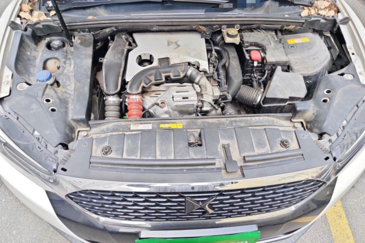 Used DS 6 2016 1.6T Luxury Edition THP160 Engine Bay