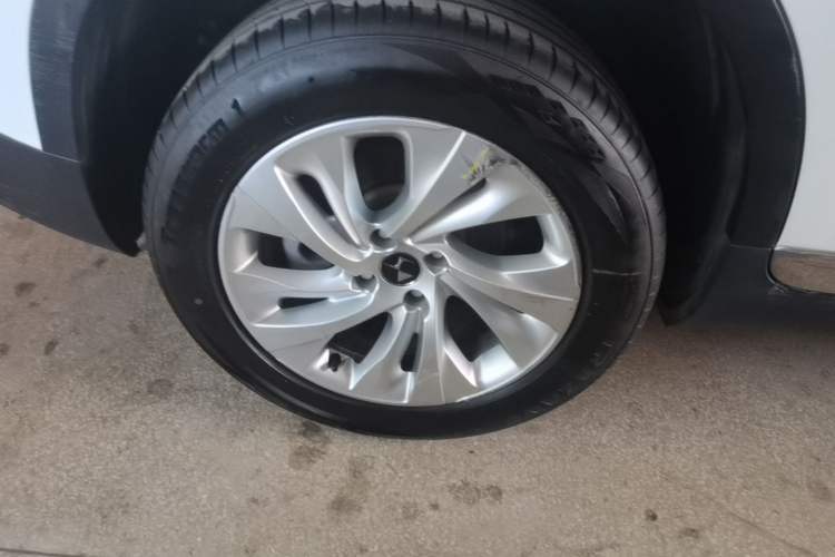 Used DS 6 2016 1.6T Elegant Edition THP160 Exterior 5