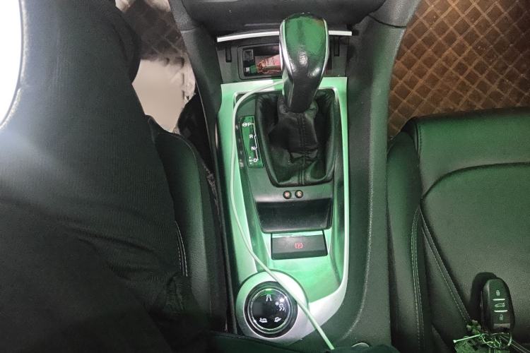 Used DS 6 2016 1.6T Luxury Edition THP160 Gear Lever