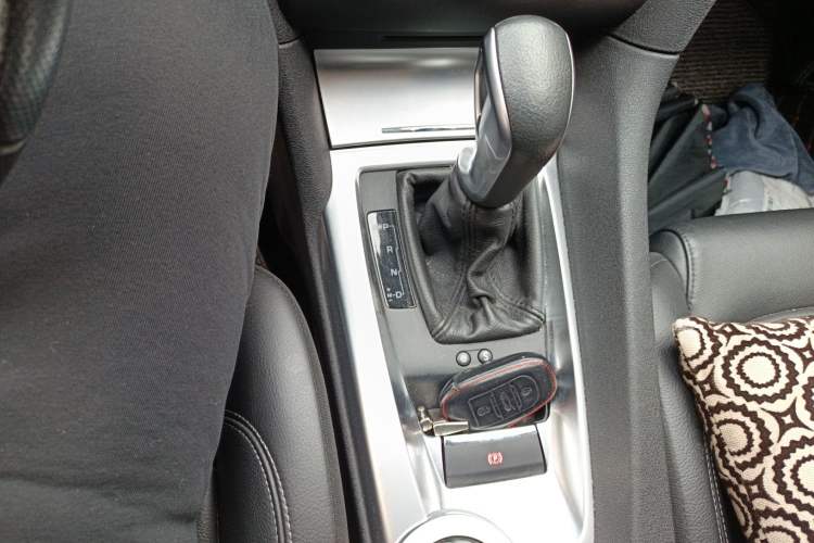 Used DS 6 2016 1.6T Luxury Edition THP160 Gear Lever