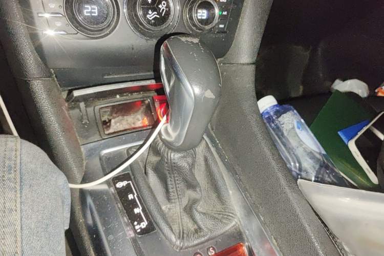 Used DS 6 2016 1.6T Luxury Edition THP160 Gear Lever