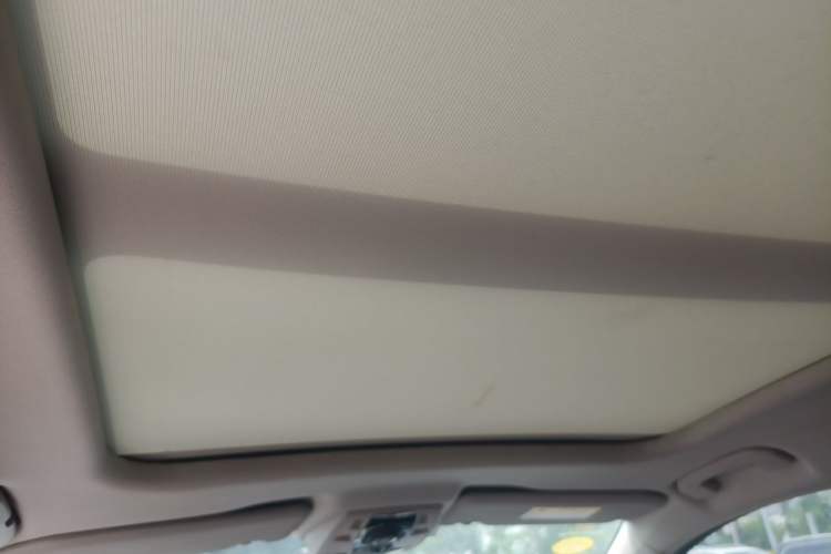 Used DS 6 2016 1.6T Luxury Edition THP160 Headliner
