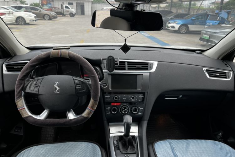 Used DS 6 2016 1.6T Luxury Edition THP160 Interior 1