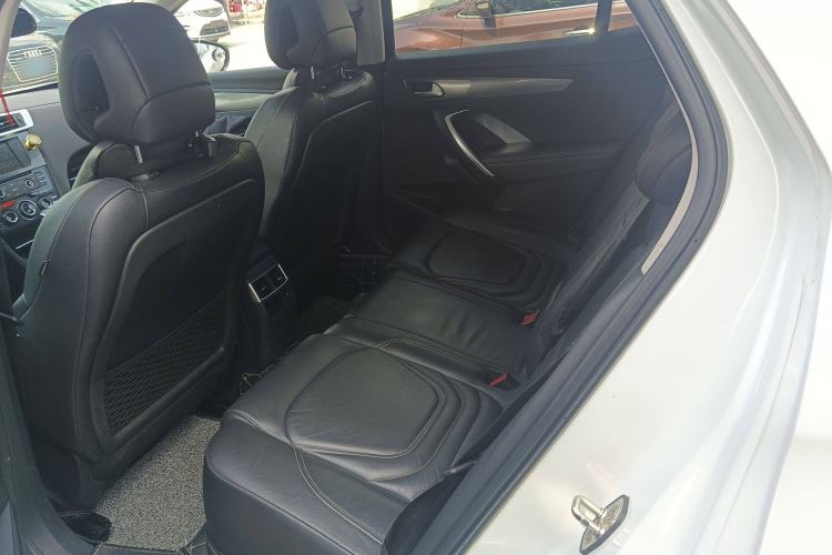 Used DS 6 2016 1.6T Luxury Edition THP160 Interior 4