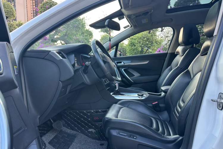 Used DS 6 2016 1.6T Luxury Edition THP160 Interior 7