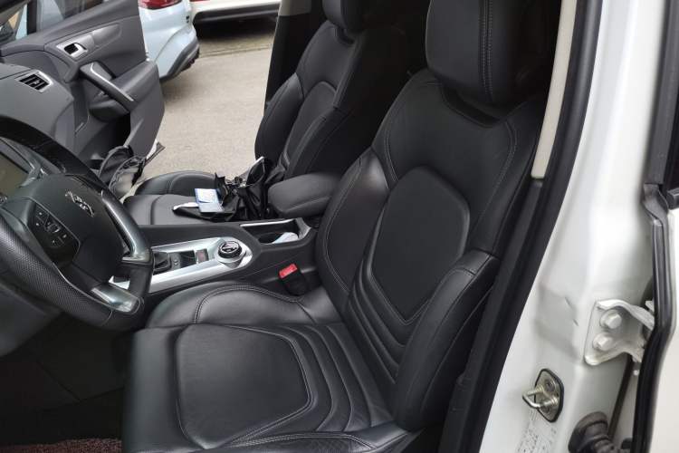 Used DS 6 2016 1.6T Luxury Edition THP160 Left Front Seat